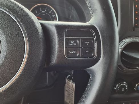 Used 2017 Jeep Wrangler Unlimited Sport w/ Quick Order Package 24S AWD/4WD image 13