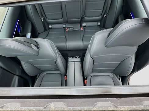 Used 2024 Mercedes-Benz C 300 Sedan image 14