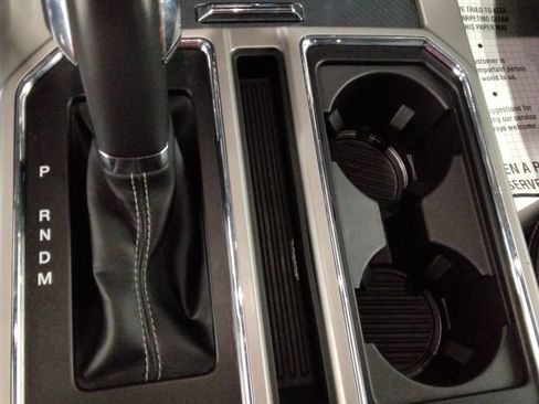 Used 2019 Ford F150 Lariat w/ Equipment Group 502A Luxury image 19