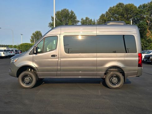 New 2026 Mercedes-Benz Sprinter 2500 image 3