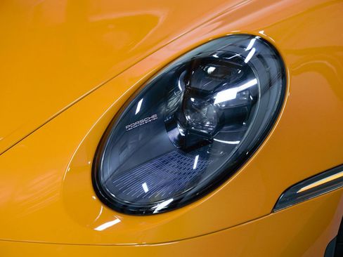 Used 2022 Porsche 911 GT3 RWD image 19