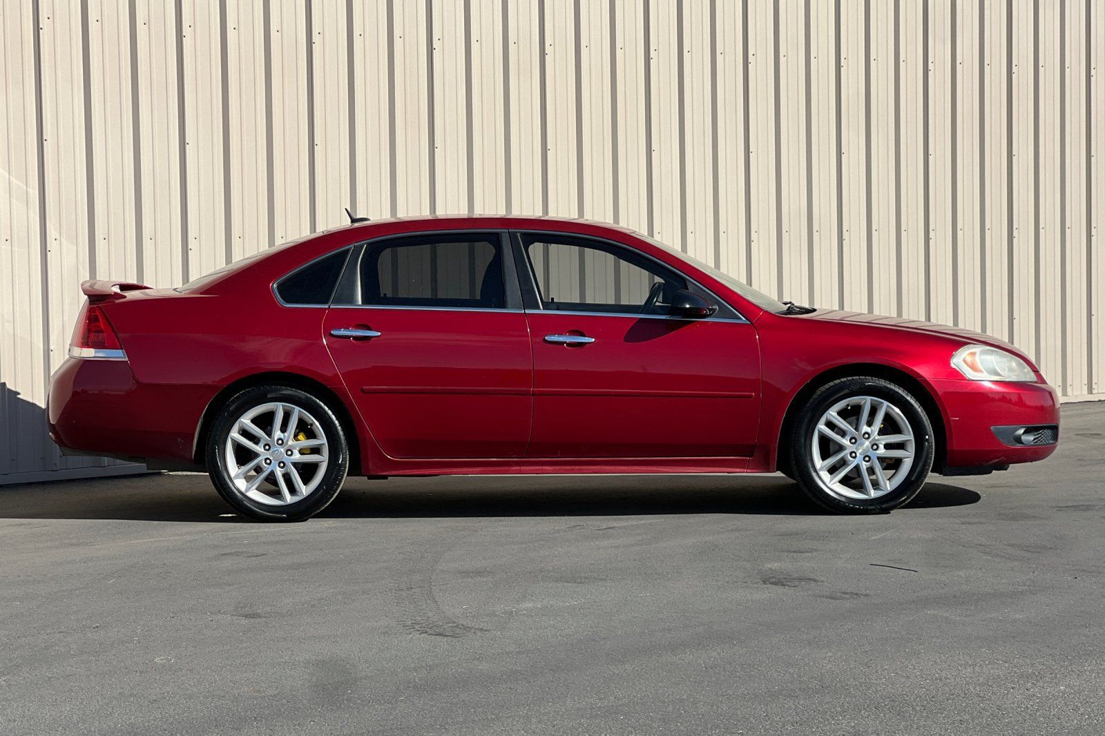 Used 2014 Chevrolet Impala LTZ FWD image 3