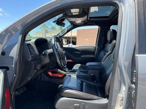 Used 2023 Nissan Frontier PRO-4X w/ Pro-4X Premium Package AWD/4WD image 11