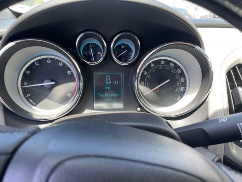 Used 2013 Buick Verano FWD image 9