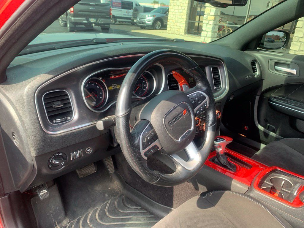Used 2016 Dodge Charger R/T Scat Pack w/ Technology Group RWD image 24