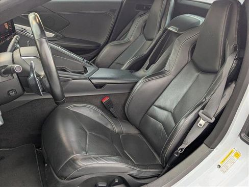 Used 2022 Chevrolet Corvette Stingray Convertible w/ Z51 Performance Package RWD image 18