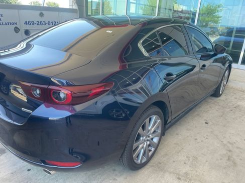 Used 2025 MAZDA MAZDA3 s FWD image 9