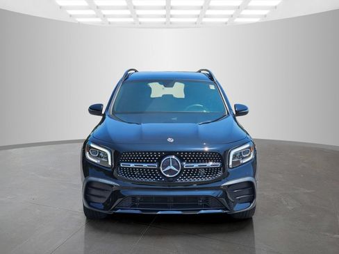 Used 2023 Mercedes-Benz GLB 250 image 2