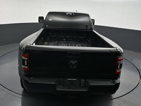 Used 2024 RAM 3500 Big Horn w/ Night Edition AWD/4WD image 18