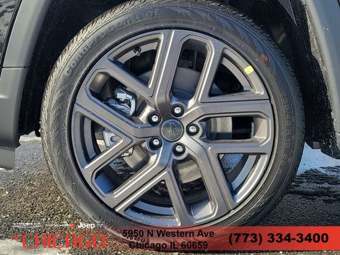 Used 2026 Jeep Compass Latitude AWD/4WD image 5