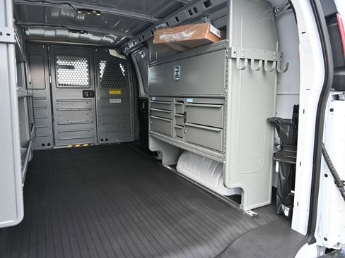 New 2025 GMC Savana 2500 w/ Driver Convenience Package image 12