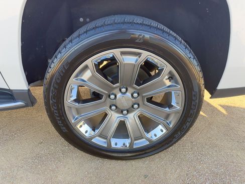 Used 2016 GMC Yukon XL Denali w/ Open Road Package image 11