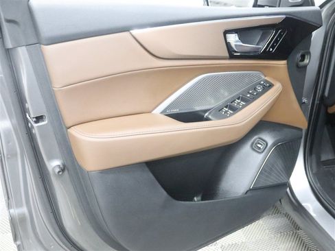 Used 2022 Acura MDX w/ Technology Package AWD/4WD image 17
