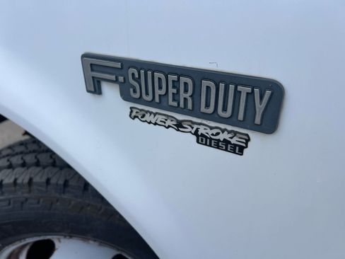 Used 1996 Ford F450 2WD Regular Cab Super Duty image 25