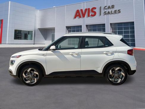 Used 2025 Hyundai Venue SEL FWD image 10