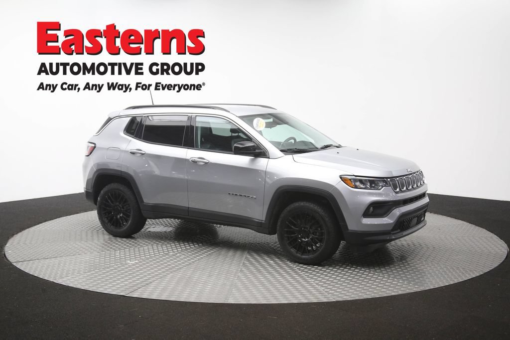 Used 2022 Jeep Compass Latitude AWD/4WD image 47