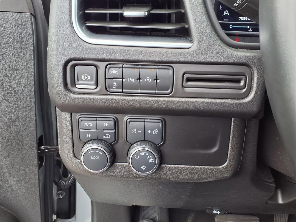 Used 2024 Chevrolet Tahoe LT AWD/4WD image 18