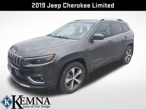Used 2019 Jeep Cherokee Limited image 3