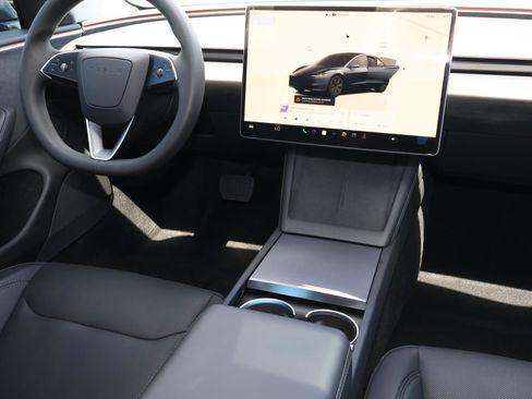 Used 2025 Tesla Model 3 Long Range image 10