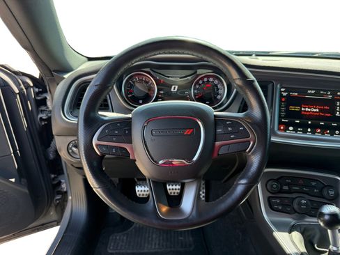 Used 2019 Dodge Challenger R/T Scat Pack RWD image 13