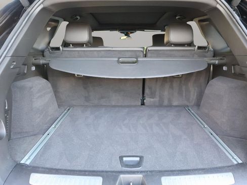 Certified 2025 Cadillac XT5 Premium Luxury image 17