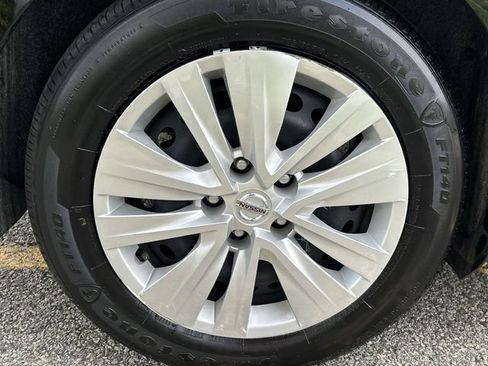 Certified 2023 Nissan Sentra S FWD image 25