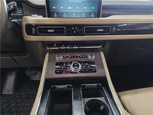 Used 2021 Lincoln Aviator Reserve w/ Equipment Group 201A image 10