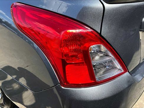 Used 2019 Nissan Versa SV image 26