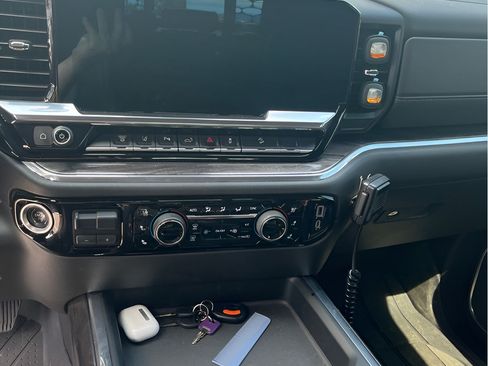 Used 2024 Chevrolet Silverado 2500 LTZ w/ LTZ Plus Package AWD/4WD image 11