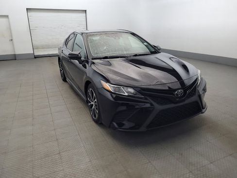 Used 2020 Toyota Camry SE image 13