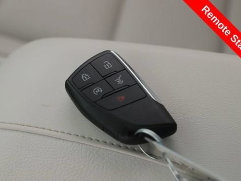 Used 2026 GMC Acadia Denali AWD/4WD image 3