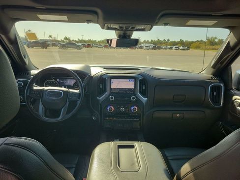 Used 2020 GMC Sierra 1500 Denali w/ Denali Ultimate Package image 10