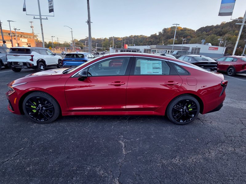 New 2027 Kia K5 GT w/ GT1 Package FWD image 4