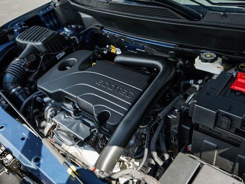 New 2026 Chevrolet Equinox LT w/ Convenience Package II image 7