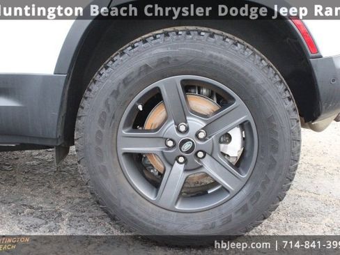 Used 2021 Land Rover Defender 110 image 7