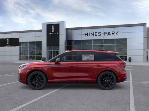 New 2026 Lincoln Corsair Premiere image 3