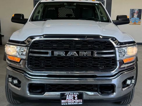 Used 2020 RAM 4500 Tradesman w/ Chrome Appearance Group AWD/4WD image 3