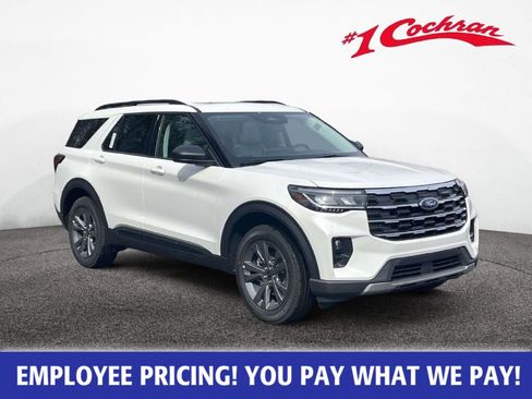 New 2026 Ford Explorer Active w/ Active Comfort Package AWD/4WD image 1