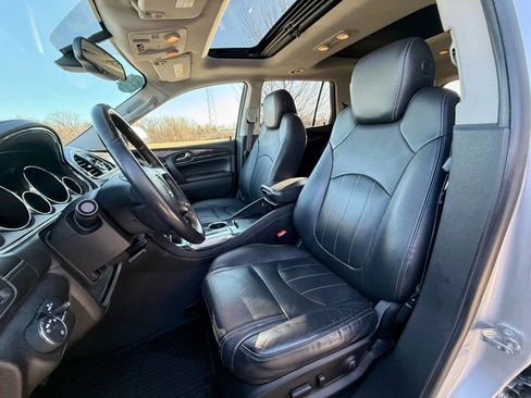Used 2017 Buick Enclave Leather image 13