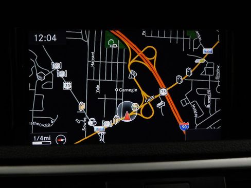 Used 2013 Mercedes-Benz E 350 4MATIC Sedan image 56