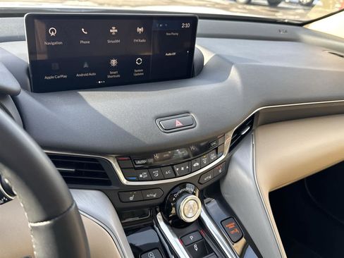 Certified 2025 Acura TLX w/ Technology Package image 22