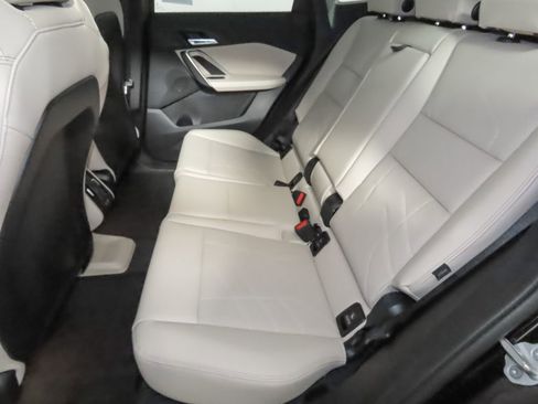 Used 2025 BMW X1 xDrive28i w/ Technology Package AWD/4WD image 30