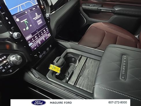 Used 2025 RAM 1500 Limited AWD/4WD image 31