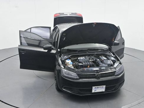 Used 2013 Volkswagen Jetta S FWD image 46