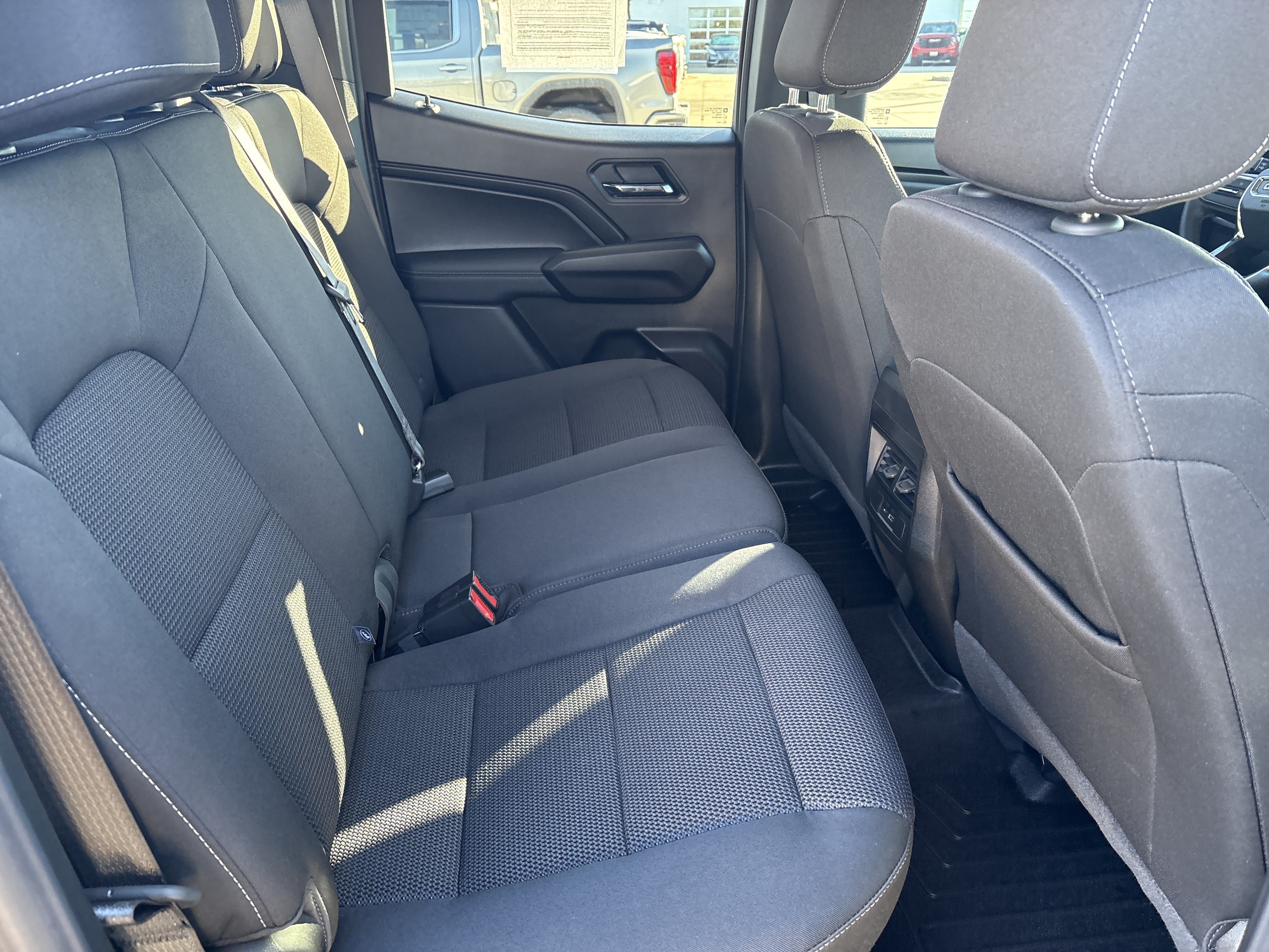 Used 2025 GMC Canyon Elevation w/ Convenience Package AWD/4WD image 16