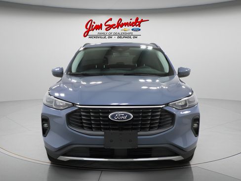 Used 2025 Ford Escape Platinum AWD/4WD image 3