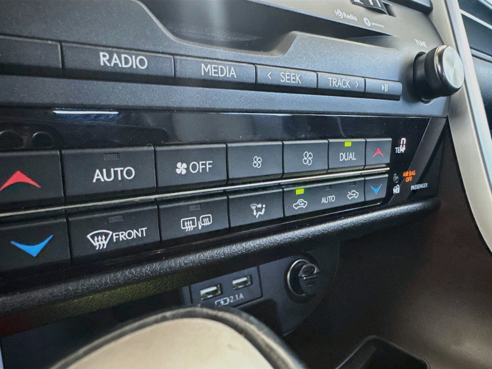 Used 2021 Lexus RX 450h AWD w/ Premium Package image 12