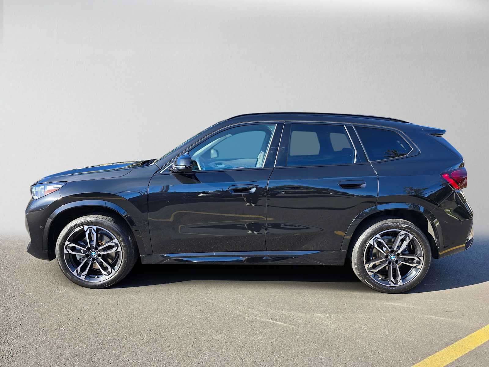 Used 2026 BMW X1 xDrive28i w/ M Sport Package AWD/4WD image 6