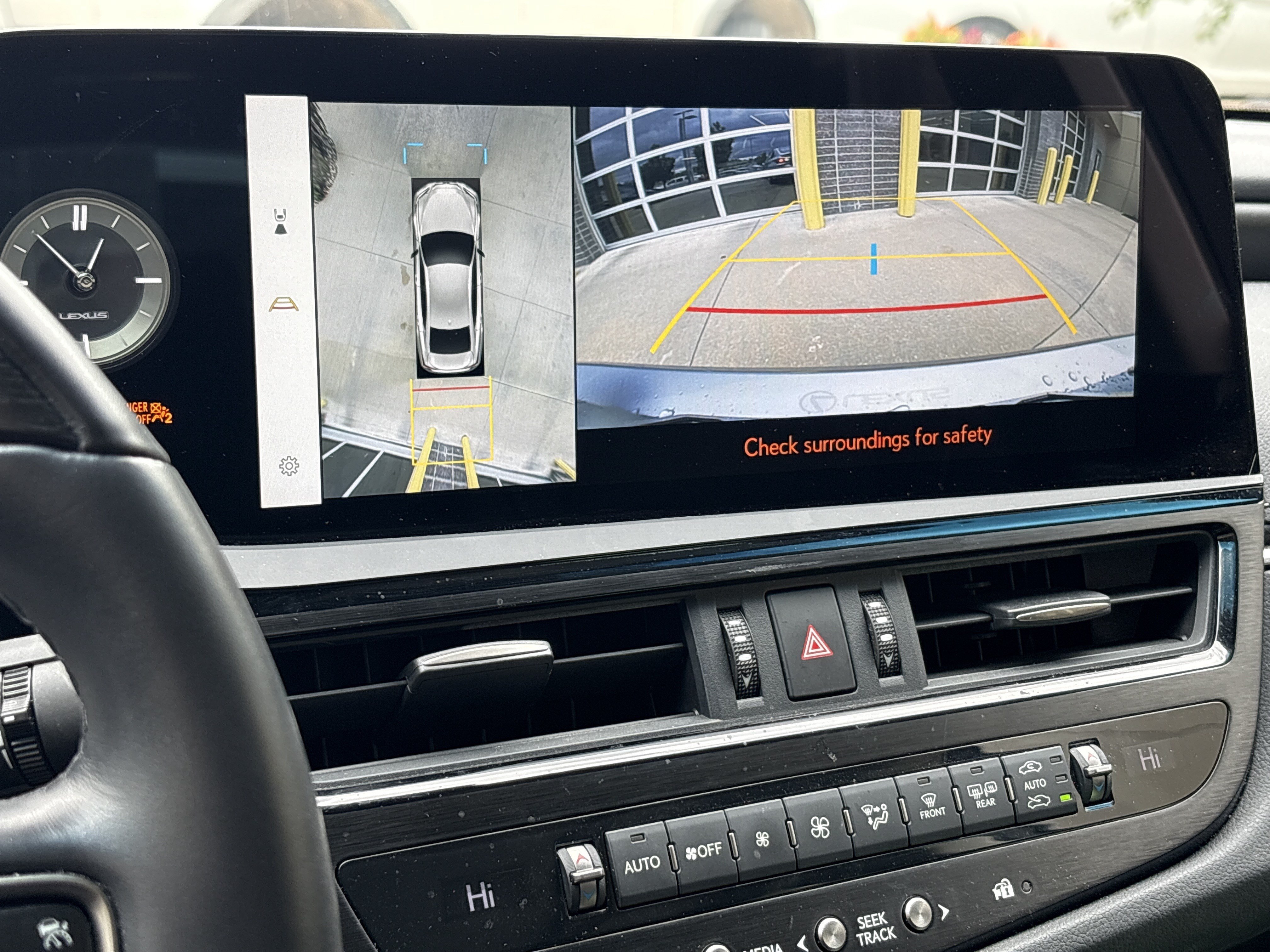 Used 2025 Lexus ES 350 Ultra Luxury w/ Accessory Package (Z2) FWD image 25