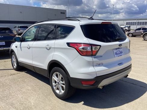 Used 2018 Ford Escape SEL w/ Ford Safe & Smart Package FWD image 14